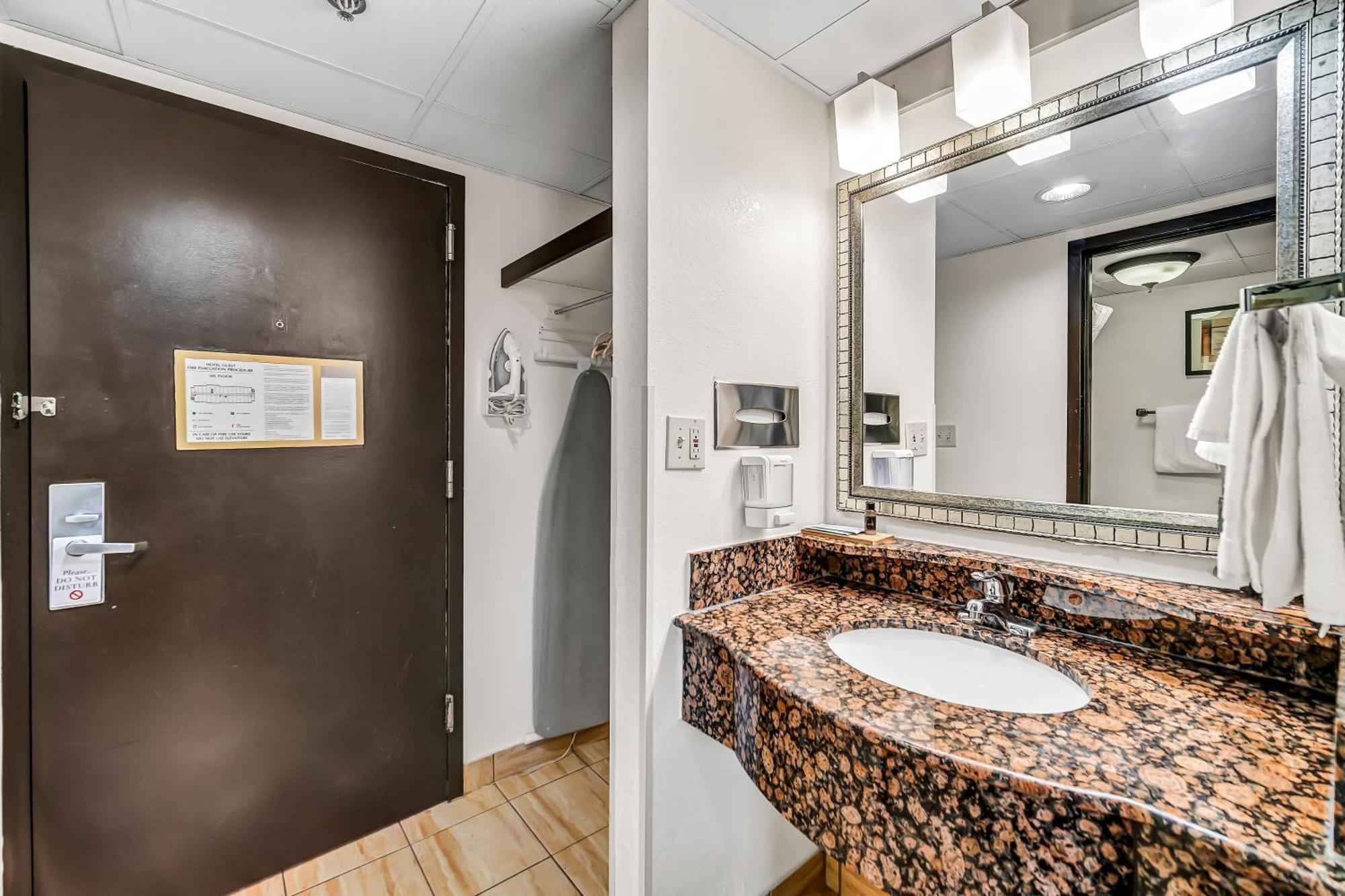 Radisson Hotel Schaumburg Dış mekan fotoğraf